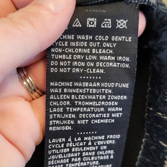 Harley Davidson Studded Raw Hem Long Sleeve Button Up Shirt - Picture 8 of 10